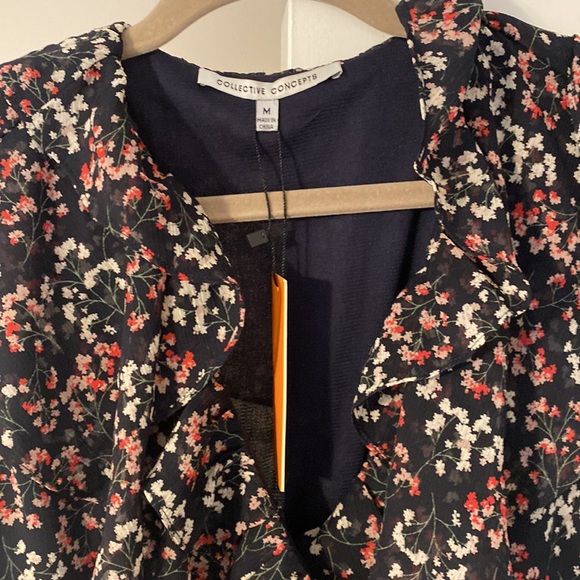 Vici collection. Navy blue and floral pattern high low dress NWT - Picture 2 of 6